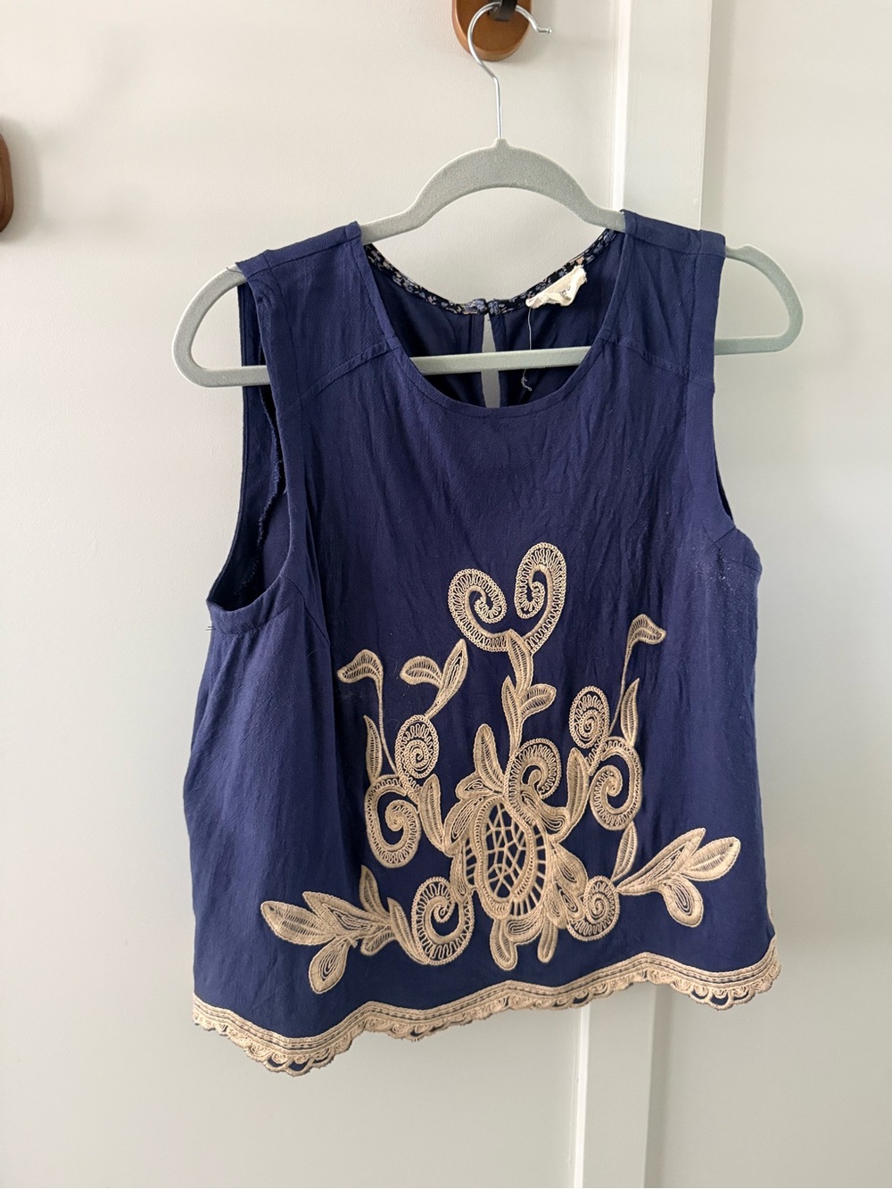 Umgee Linen Navy Tank with Beige Embroidered Floral Applique